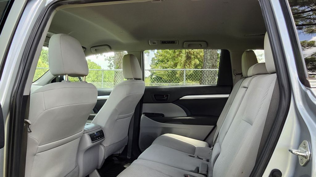 2019 Toyota Highlander Image 8