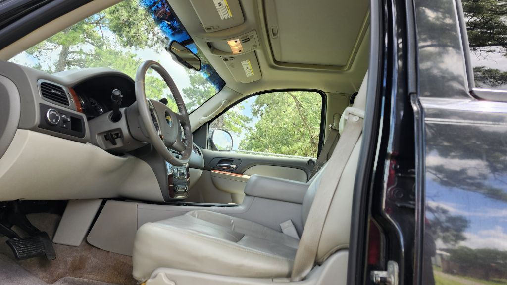 2011 Chevrolet Tahoe Image 5