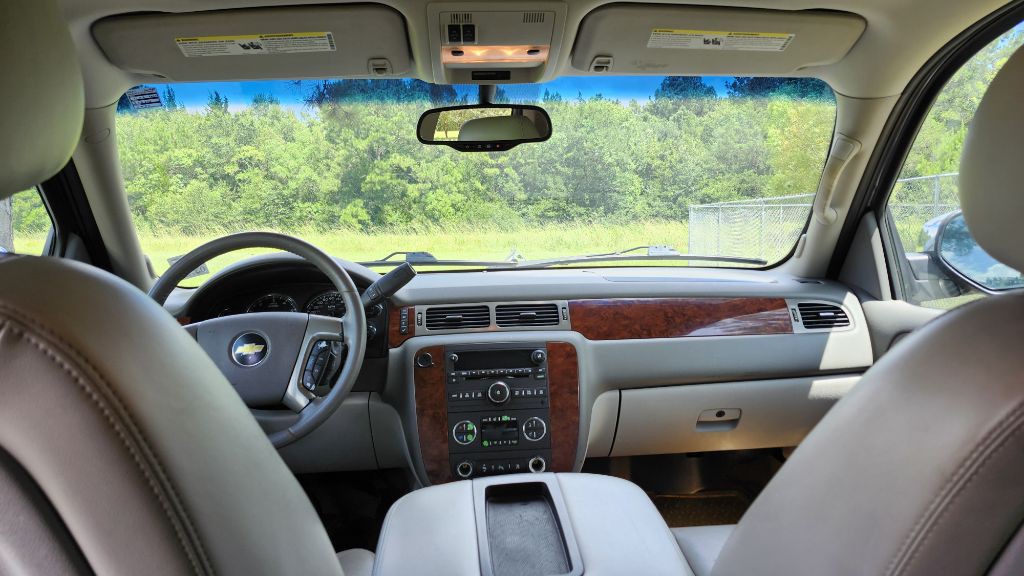 2011 Chevrolet Tahoe Image 6