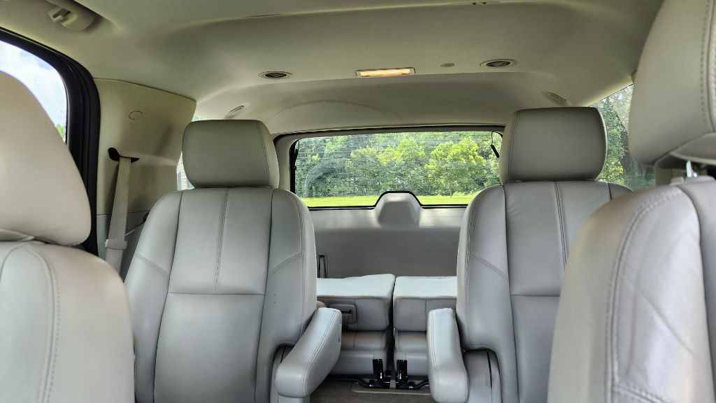 2011 Chevrolet Tahoe Image 7