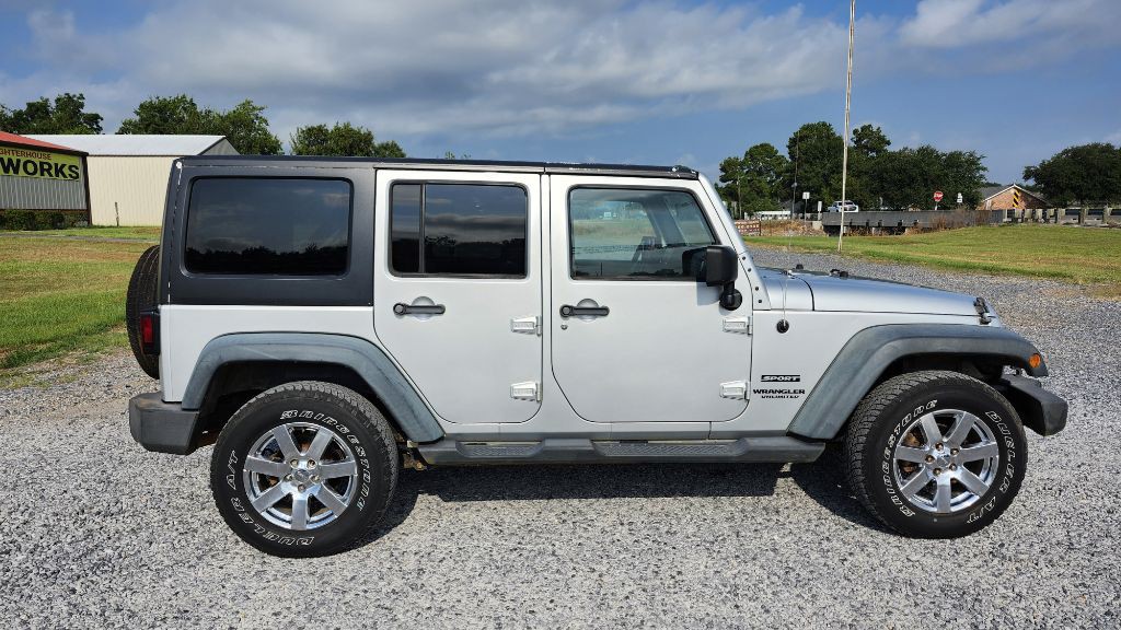 2012 Jeep Wrangler Unlimited Image 4