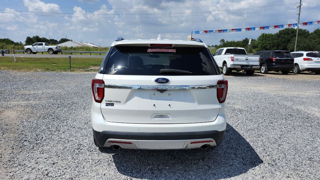 2017 Ford Explorer Image 3