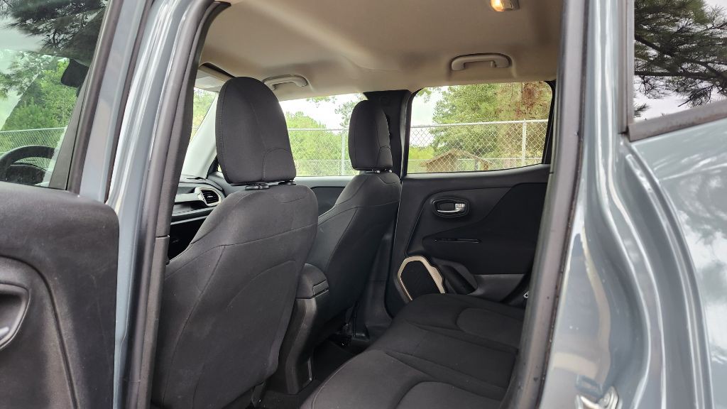 2017 Jeep Renegade Image 6