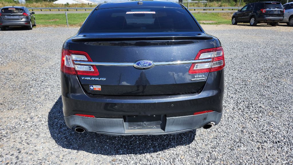 2017 Ford Taurus Image 3