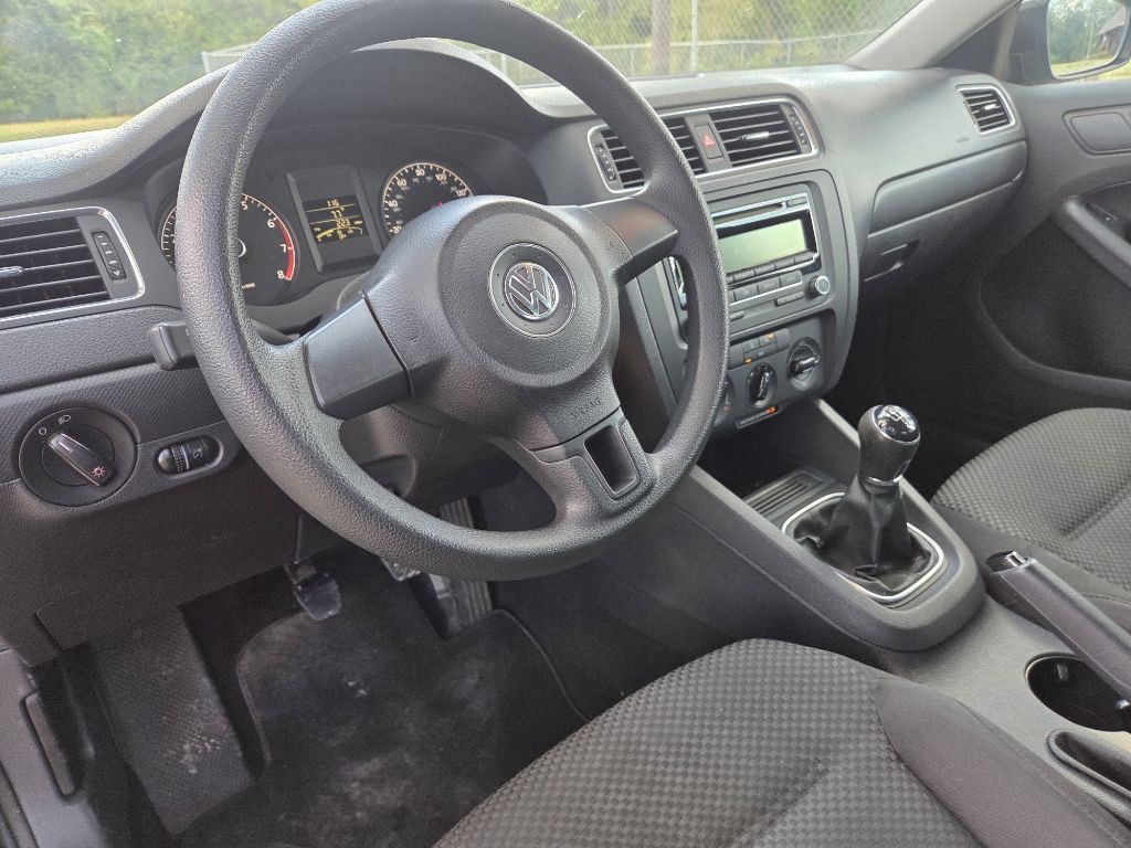 2014 Volkswagen Jetta Image 5