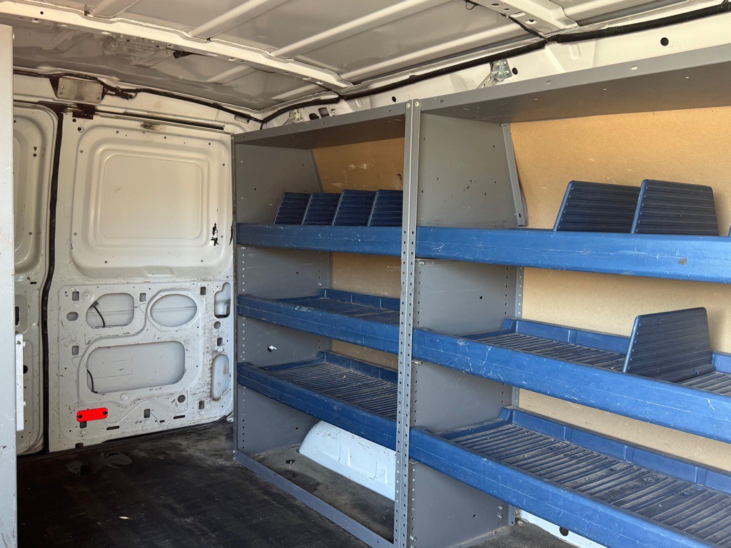 2017 Chevrolet Express Image 4