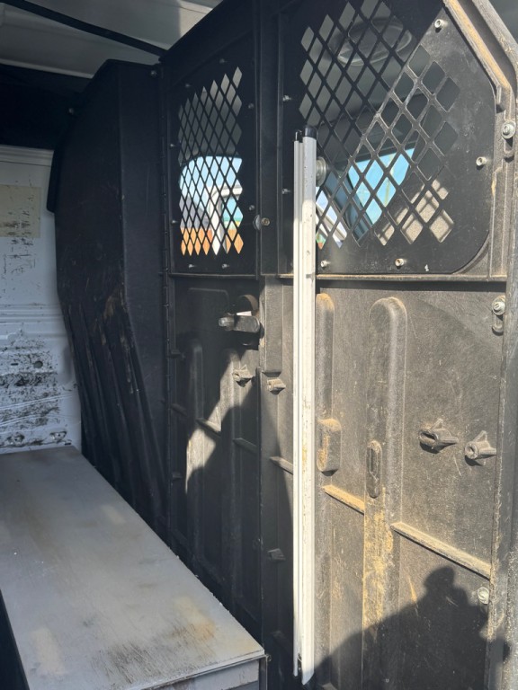 2017 Chevrolet Express Image 5