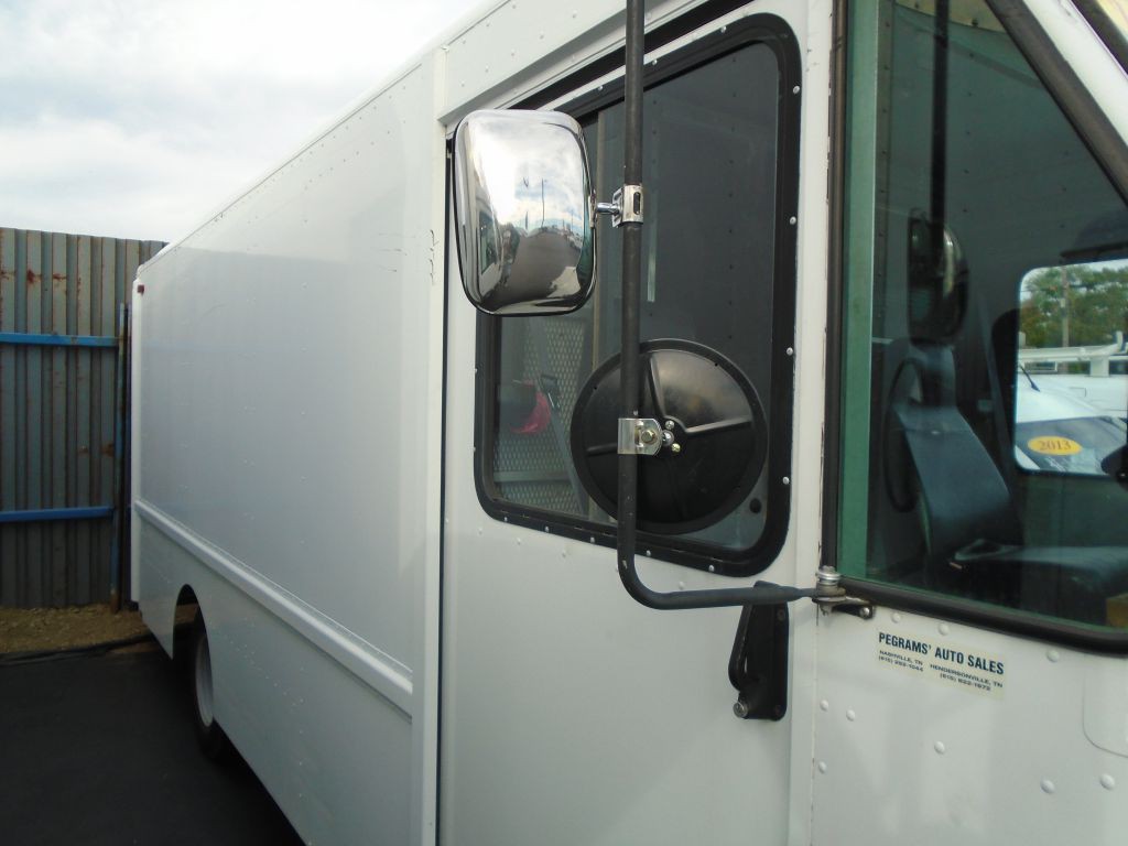 1996 GMC Forward Control Chassis Image 3