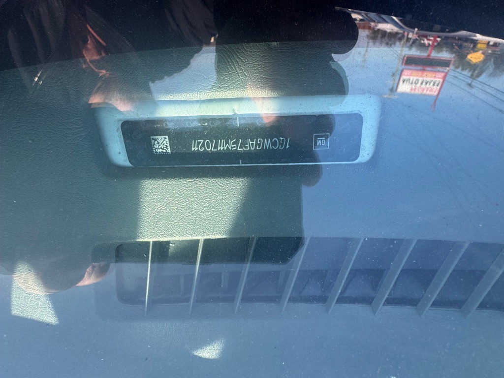 2021 Chevrolet Express Image 9