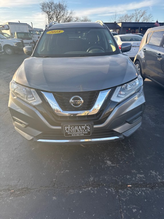 2018 Nissan Rogue Image 1