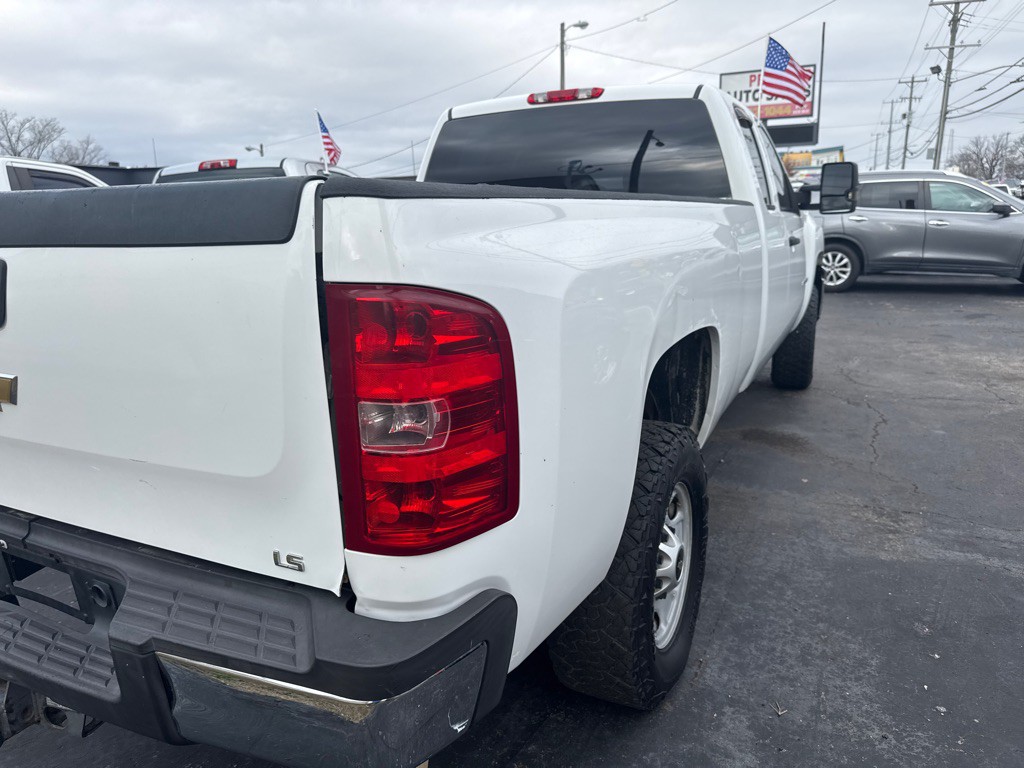 2011 Chevrolet Silverado 1500 Image 10