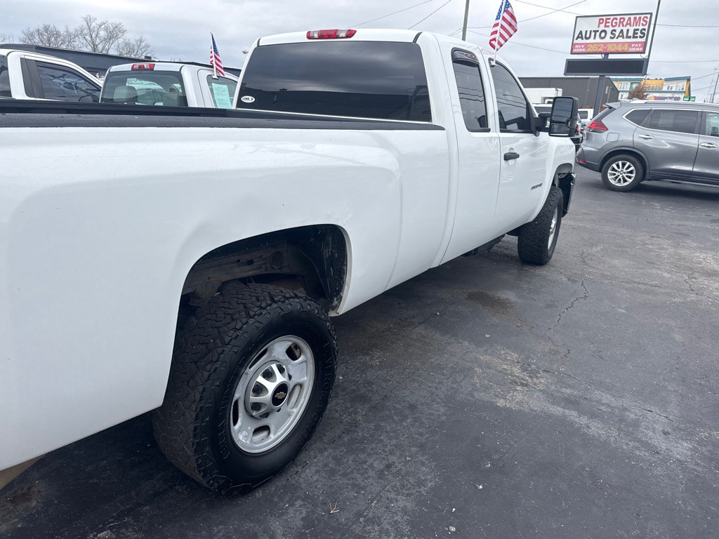 2011 Chevrolet Silverado 1500 Image 12