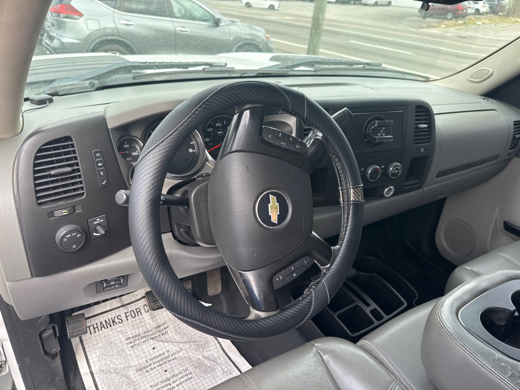 2011 Chevrolet Silverado 1500 Image 18