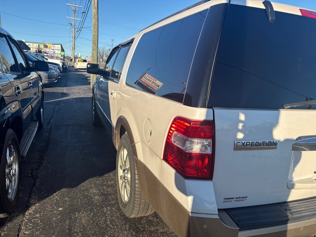 2012 Ford Expedition Image 4