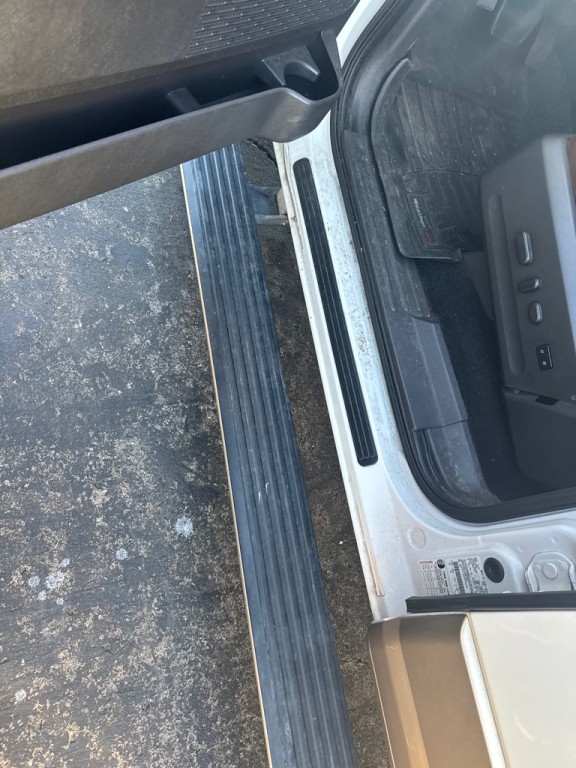 2012 Ford Expedition Image 6