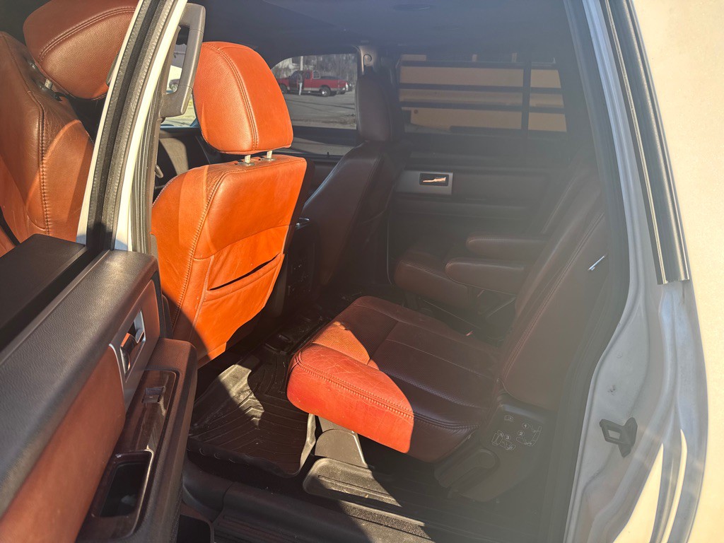 2012 Ford Expedition Image 9