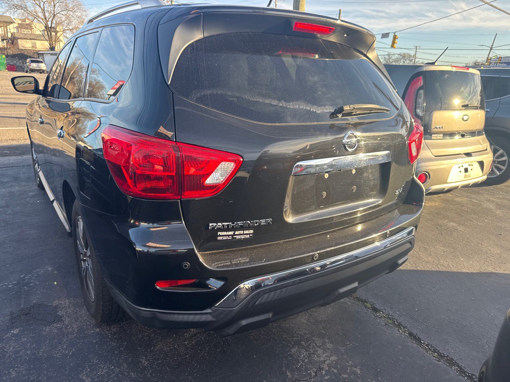 2017 Nissan Pathfinder Image 5