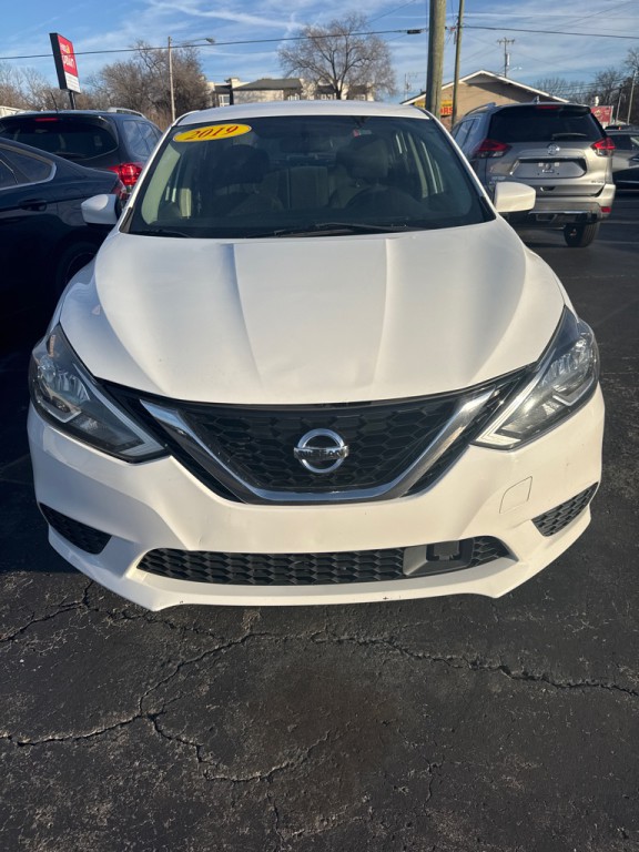 2019 Nissan Sentra Image 1