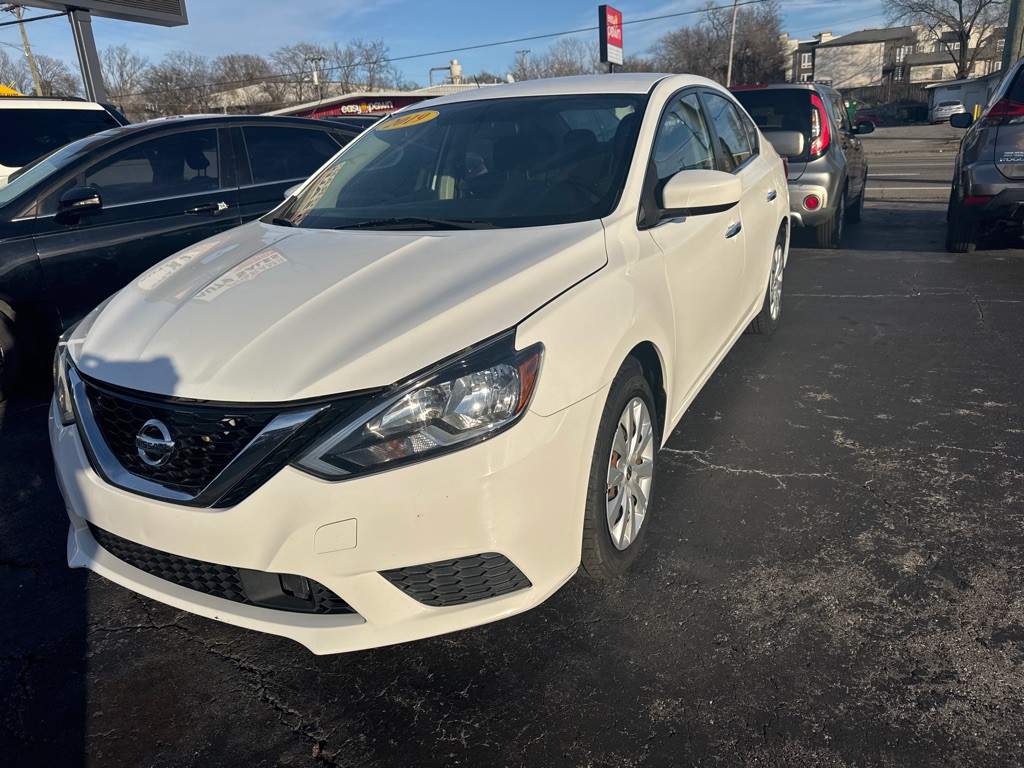 2019 Nissan Sentra Image 2