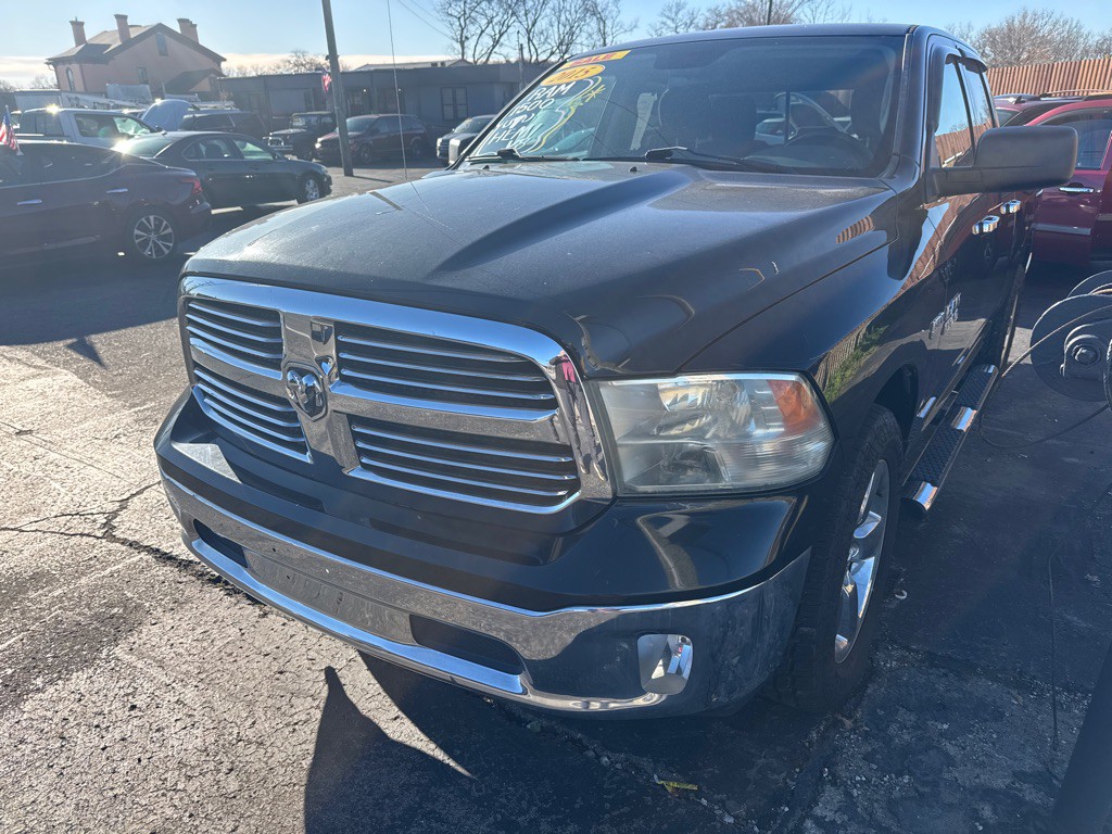 2015 RAM 1500 Image 2