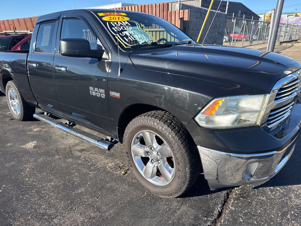 2015 RAM 1500 Image 3