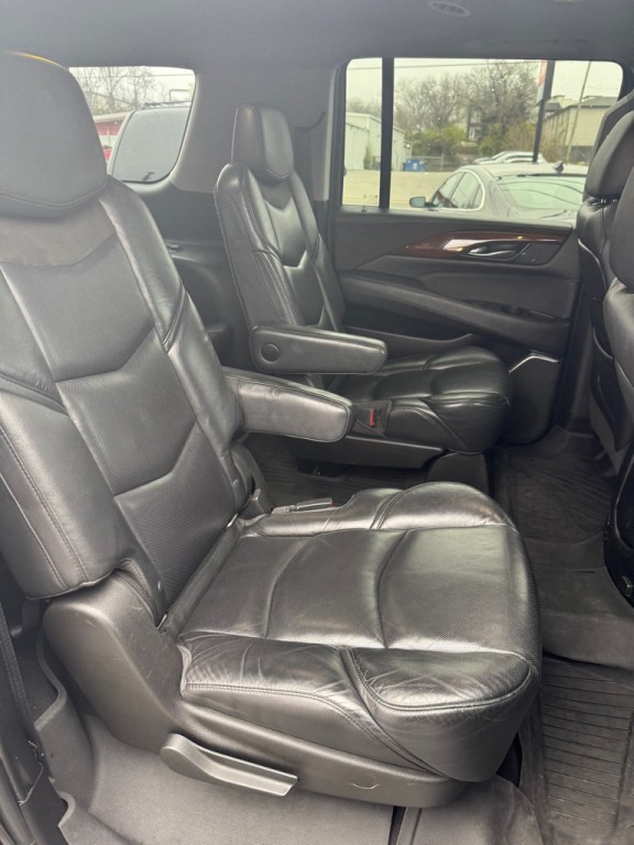 2019 Cadillac Escalade Image 17