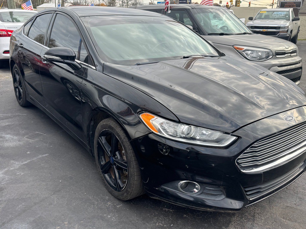 2016 Ford Fusion Image 1