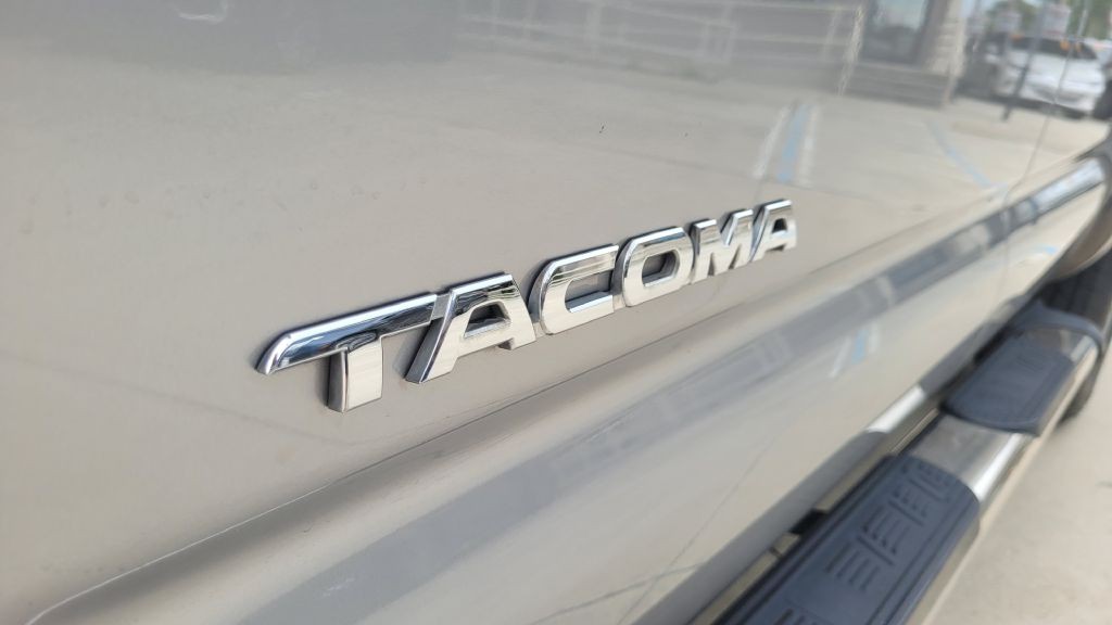 2014 Toyota Tacoma Image 13