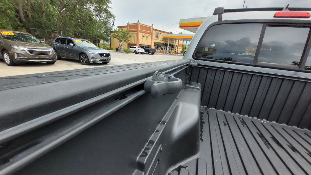 2014 Toyota Tacoma Image 23