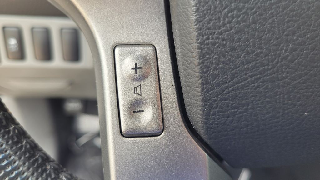 2014 Toyota Tacoma Image 35
