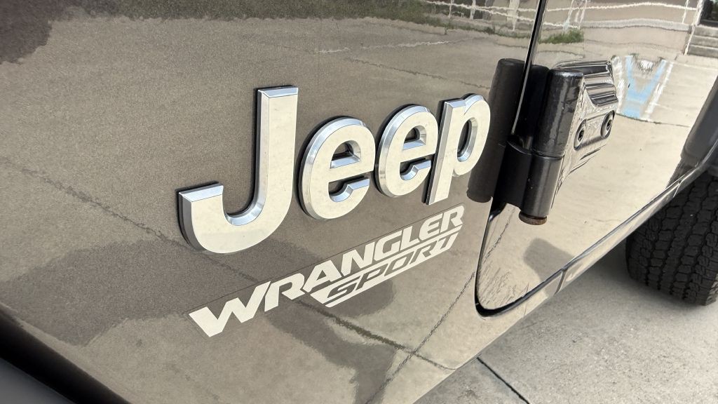 2019 Jeep Wrangler Image 18