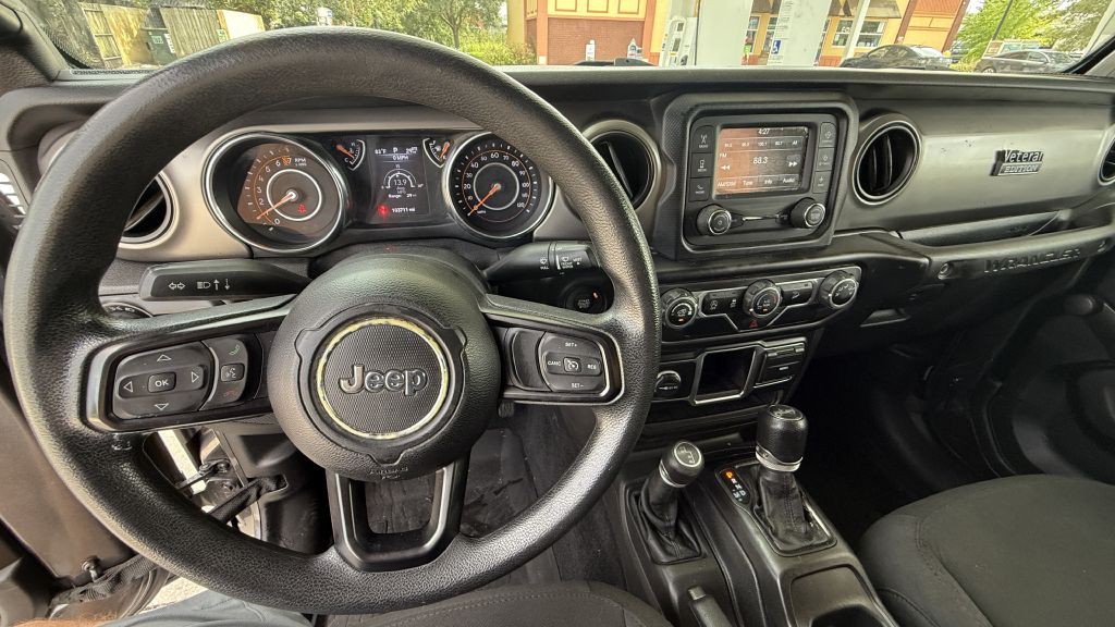 2019 Jeep Wrangler Image 25