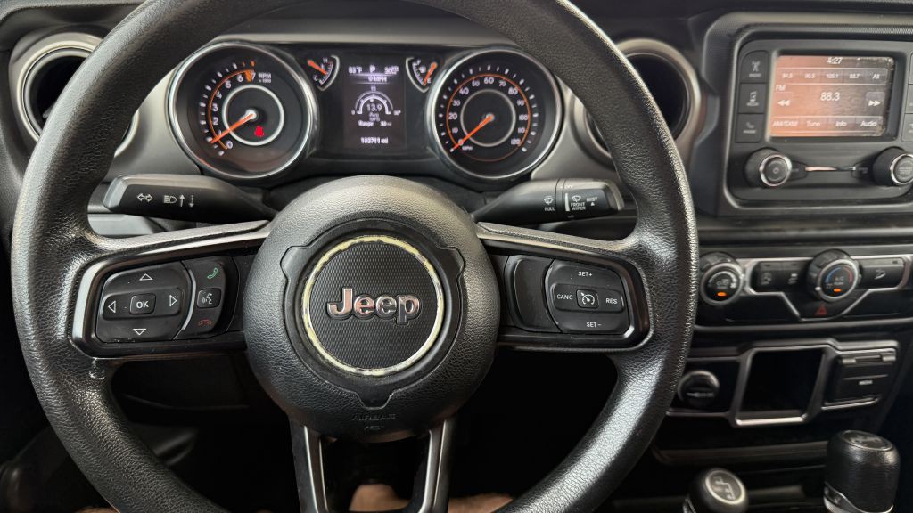 2019 Jeep Wrangler Image 33