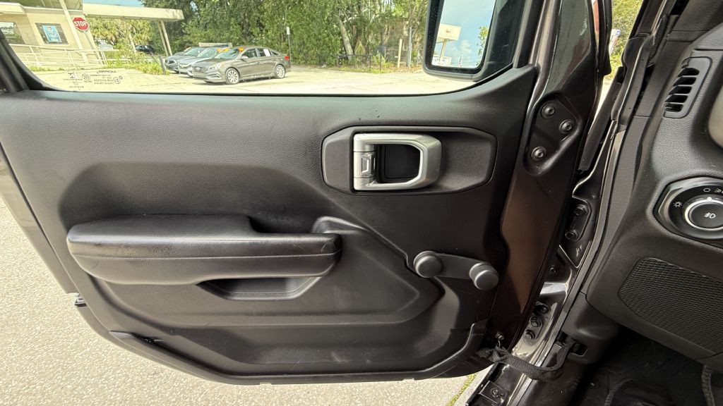 2019 Jeep Wrangler Image 41