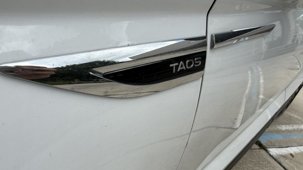 2024 Volkswagen Taos Image 13