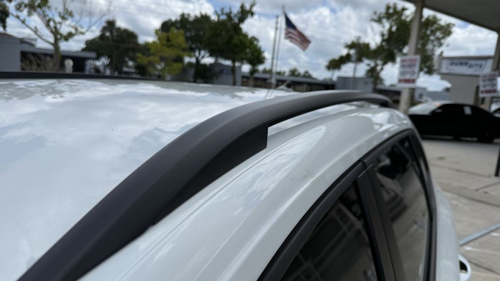 2024 Volkswagen Taos Image 14