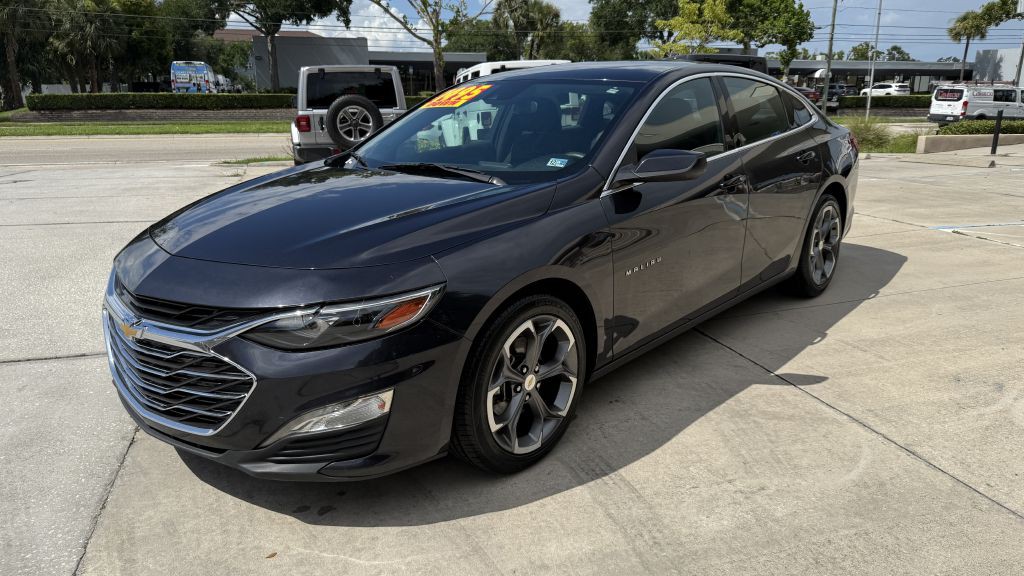 2023 Chevrolet Malibu Image 3