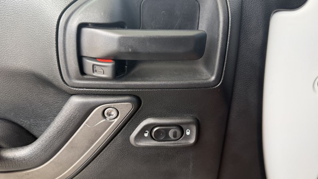 2018 Jeep Wrangler Unlimited Image 35