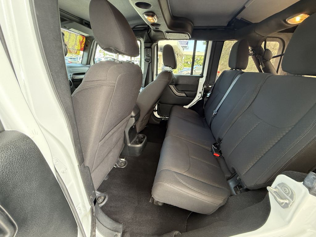 2018 Jeep Wrangler Unlimited Image 37