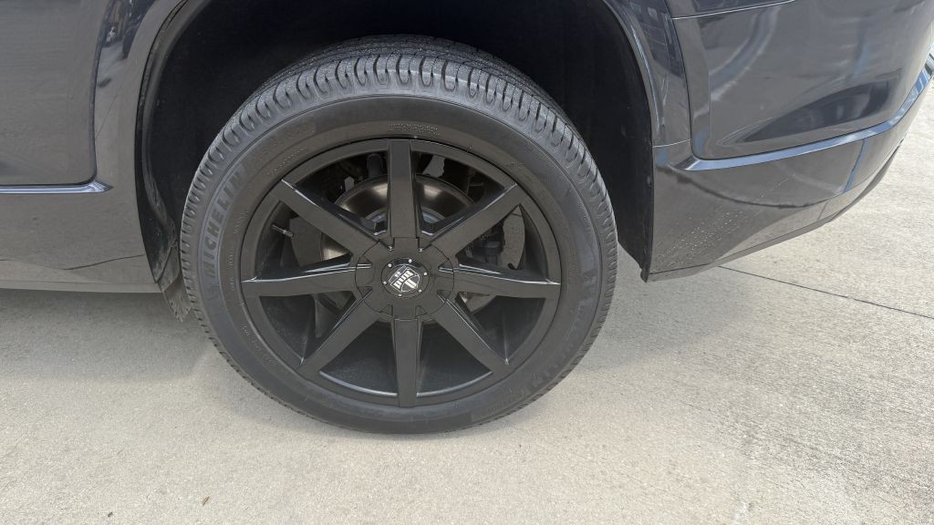 2020 GMC Acadia Image 11