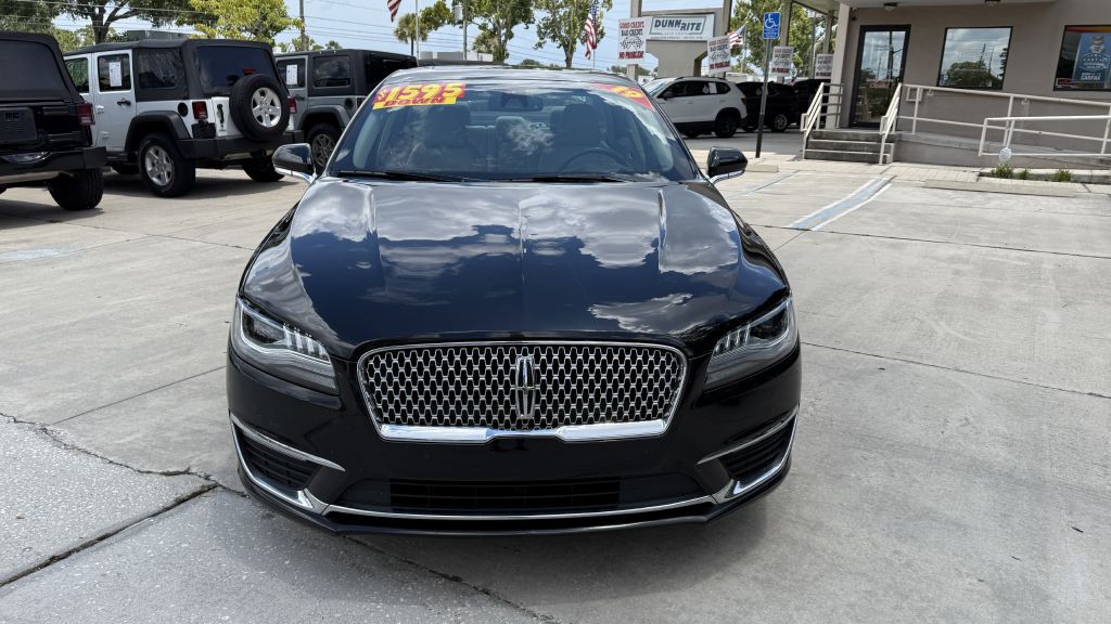 2019 Lincoln MKZ Image 2