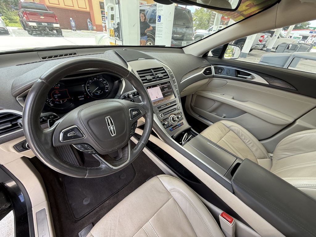 2019 Lincoln MKZ Image 24