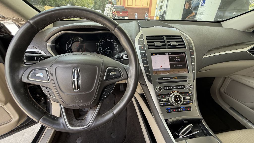 2019 Lincoln MKZ Image 25