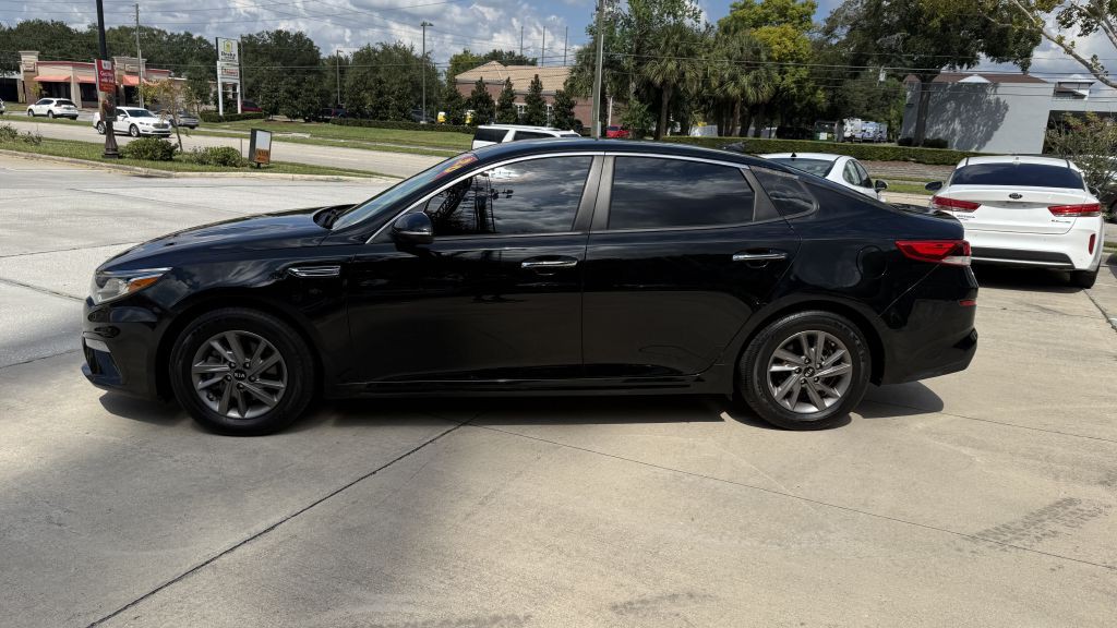 2020 Kia Optima Image 4