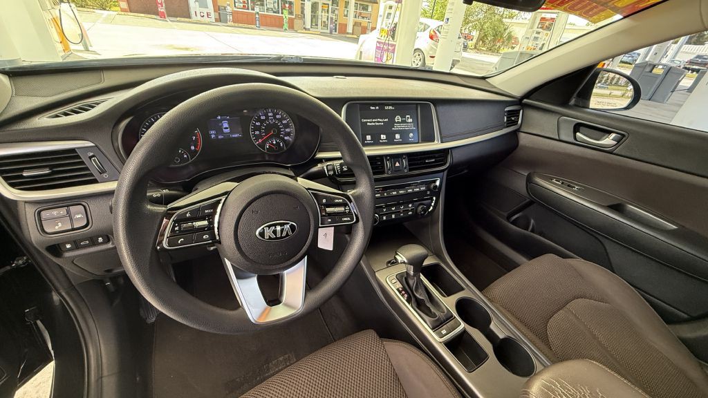 2020 Kia Optima Image 19