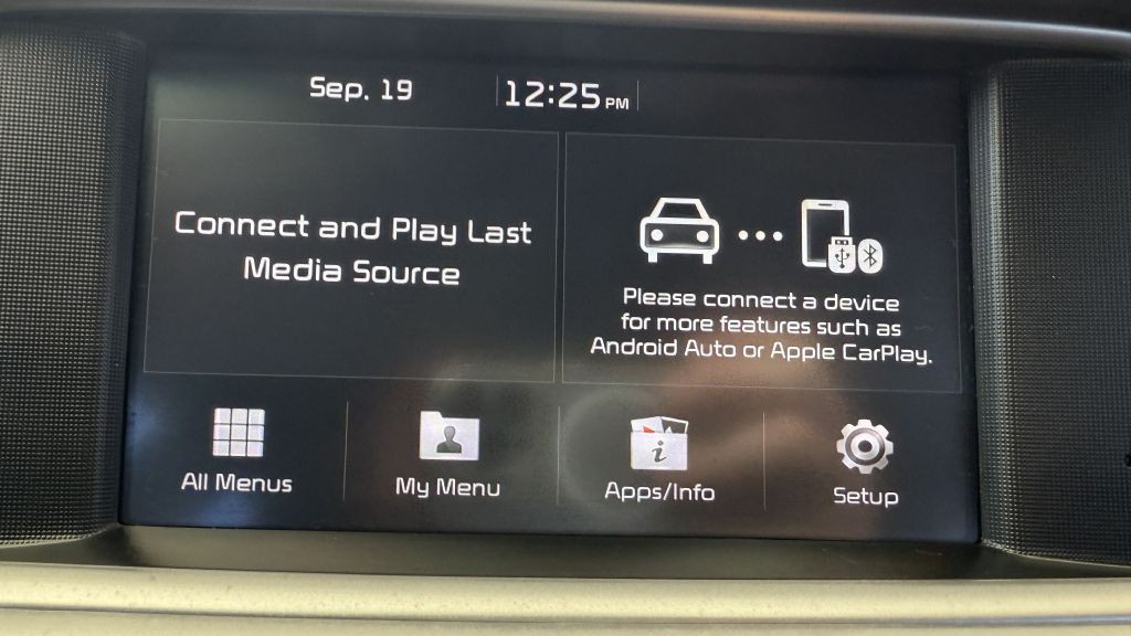 2020 Kia Optima Image 22