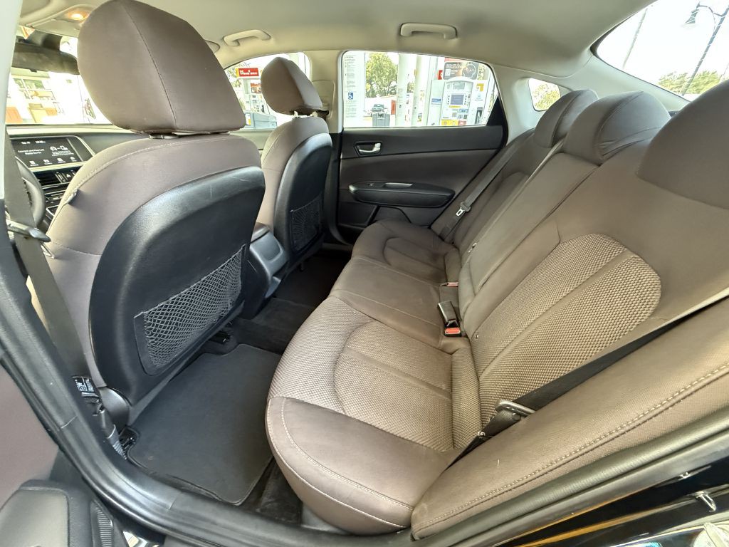 2020 Kia Optima Image 36