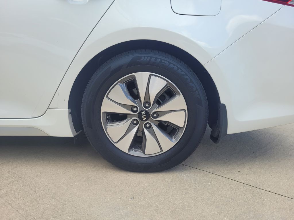 2019 Kia Optima Image 12