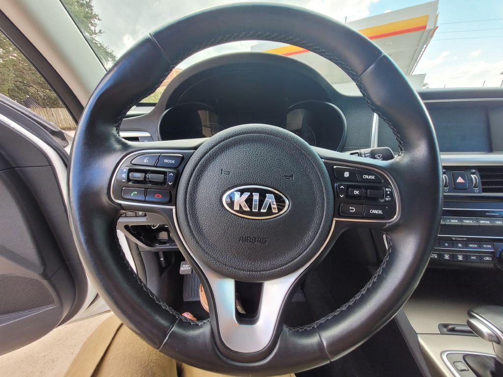 2019 Kia Optima Image 23