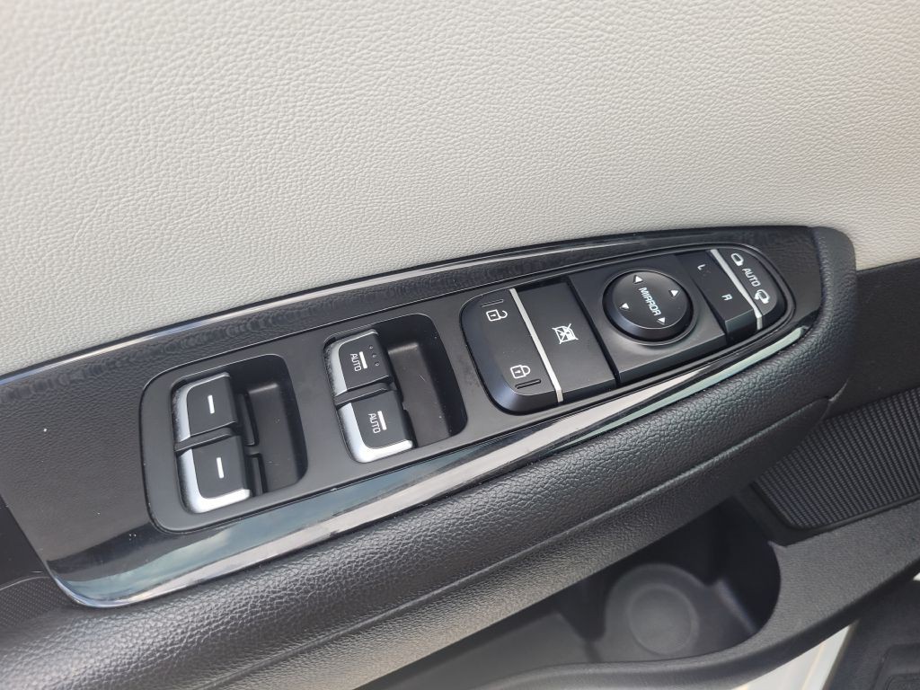 2019 Kia Optima Image 35